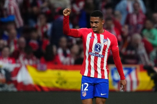 正规合法的股票配资平台 阿斯: 有合适报价马竞会出售利诺, 给阿尔马达非欧盟球员名额